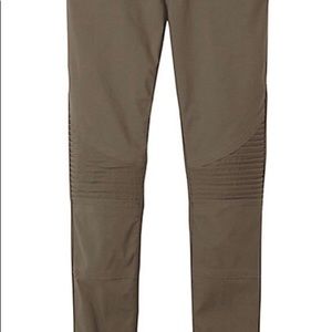 Prana Brenna Pant
